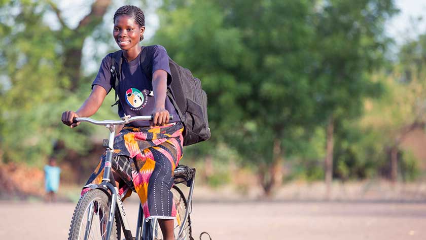 m2m Community Mentor Mother travels by bike to reach her clients in Chikwawa District in Malawi