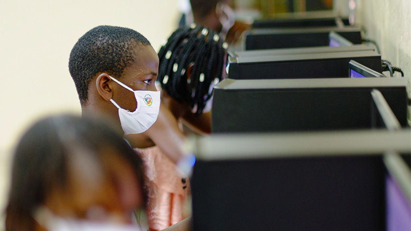 Children from Medina Yoro Foulah Youth Council attending a computer class at the Research and Testing Center, Senegal