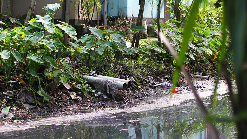 Open drains polluting the environment in Rangpur